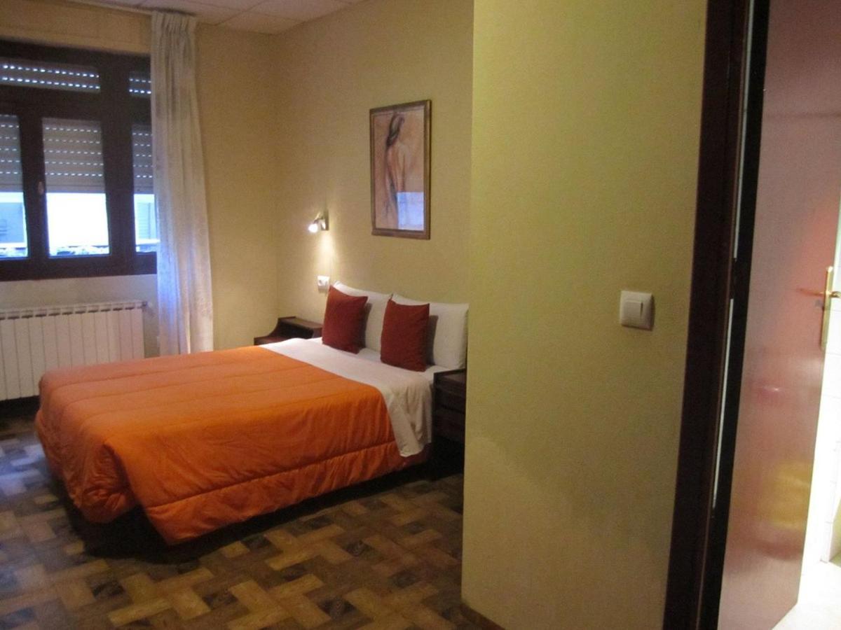 Hostal Real Vigo Ngoại thất bức ảnh